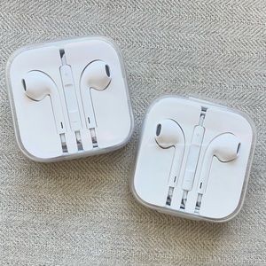 Apple EarPods with 3.5mm Connector - set of 2